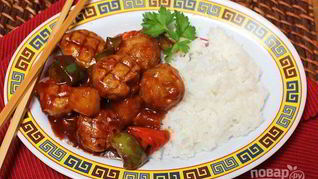 Фрикадельки из курицы в чили соусе с овощами