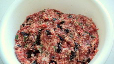 фрикадельки с базиликом и овощами