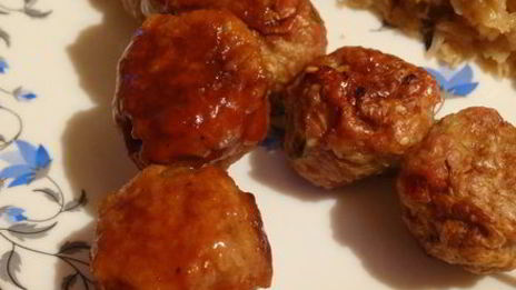 фрикадельки с овощами и кунжутом