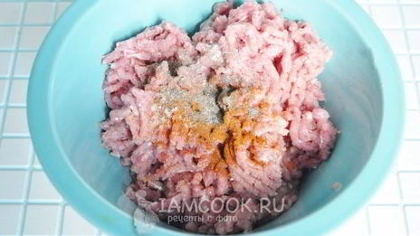 фрикадельки с овощами и розмарином