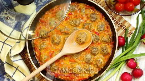 фрикадельки с подливкой