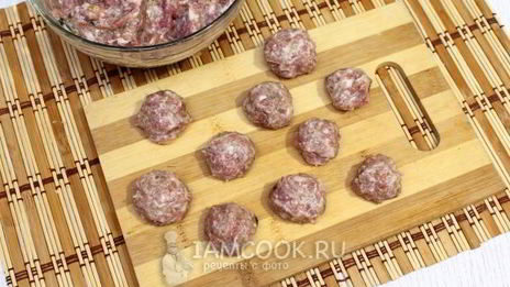 фрикадельки с подливкой