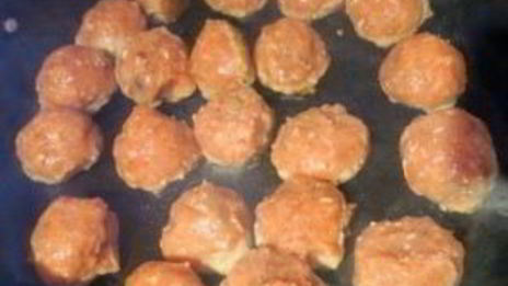 фрикадельки с сюрпризом