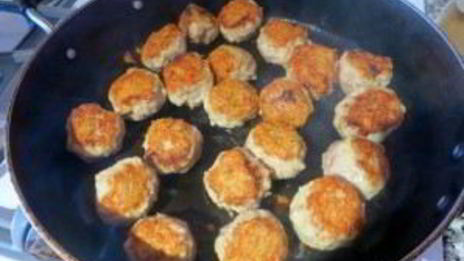 фрикадельки с сюрпризом