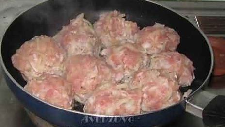 фрикадельки в тыквенно-сметанном соусе