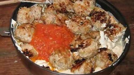 фрикадельки в тыквенно-сметанном соусе