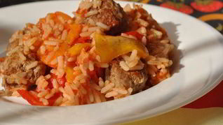 Котлетки-фрикадельки с рисом и овощами