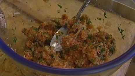 макароны с фрикадельками и моцареллой