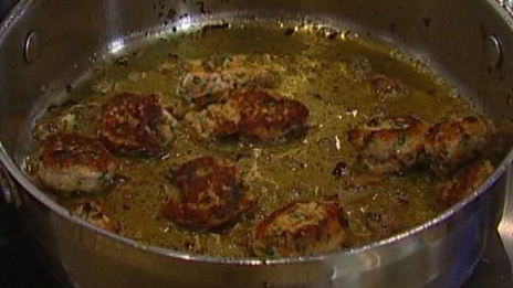 макароны с фрикадельками и моцареллой