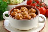 Мясные фрикадельки в томатном соусе