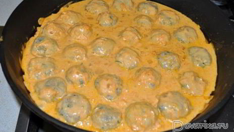 рыбные фрикадельки в сливочно-томатном соусе