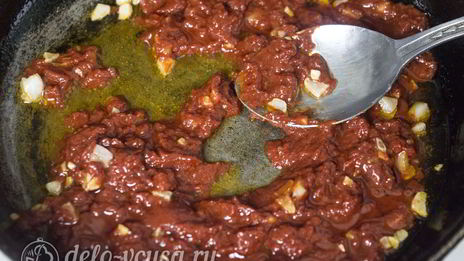 спагетти с фрикадельками в соусе