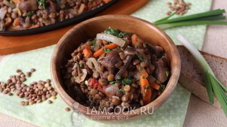 чечевица с опятами