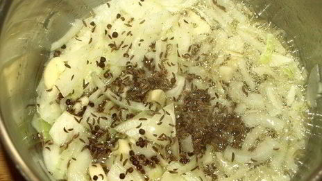 индийский рис со шпинатом