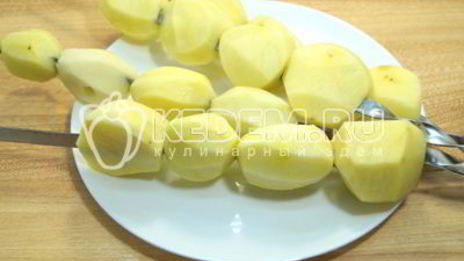 картофель на шампурах