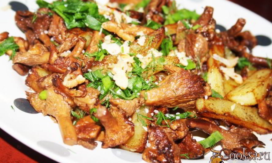 Рецепт картофель с лисичками и грецким орехом осенние мотивы