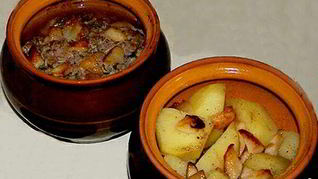 Картофель с салом в горшочке