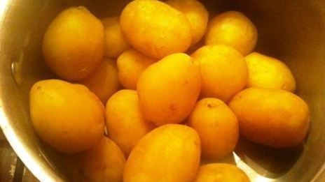 картофель в обертке