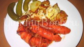 Картофель жареный с сосисками