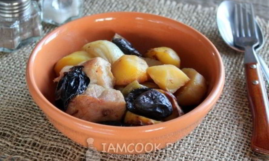 Рецепт картошка с черносливом и мясом в духовке