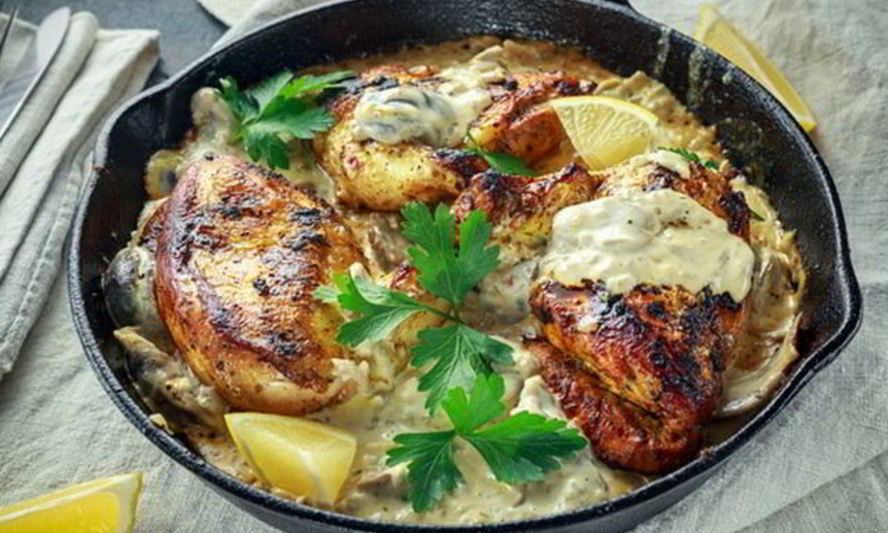 Рецепт картошка с курицей и грибами в духовке