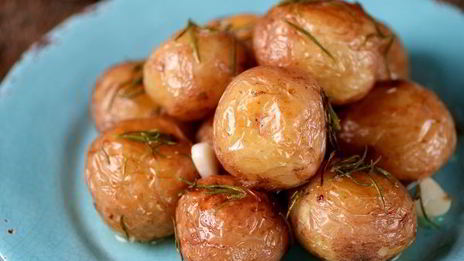 картошка в мундире в духовке