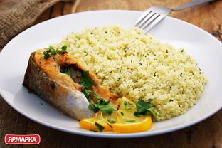Кускус с запеченной форелью