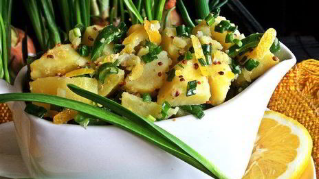 лимонный картофель с луком