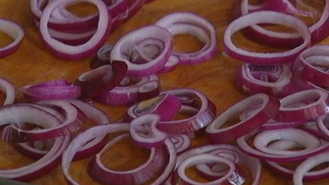 пряный рис с изюмом и травами