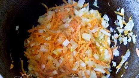 пряный рис с мясными шариками