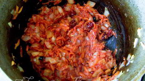 пряный рис с мясными шариками