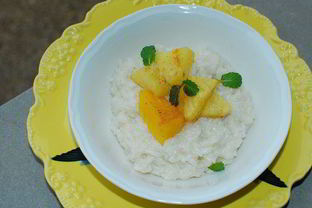 Рис на кокосовом молоке с манго и ананасом