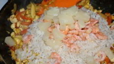 рис по-тайски с курицей