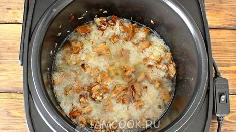 рис с грибами в мультиварке