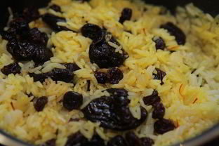 Рис с шафраном и сухофруктами
