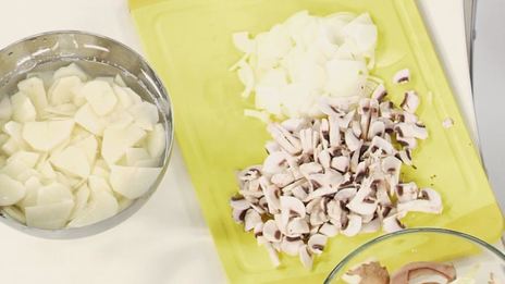 жареная картошка с шампиньонами