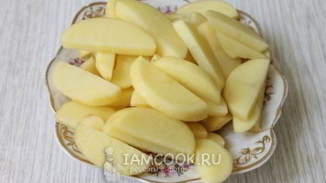 жареный картофель с ветчиной и крабовыми палочками