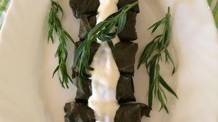 Долма — голубцы в виноградных листьях