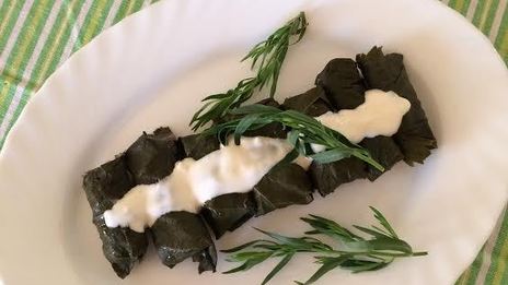 долма — голубцы в виноградных листьях