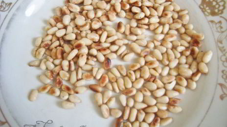 долма с курицей и кедровыми орешками