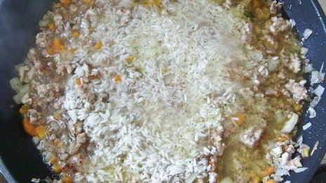 долма с курицей и кедровыми орешками