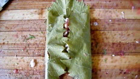 долма с курицей и кедровыми орешками