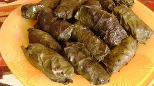 Долма с виноградным листом