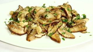 Белые грибы жареные