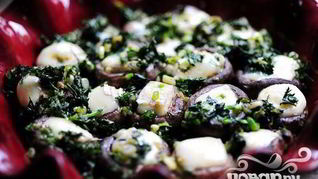 Фаршированные грибы с сыром Бри