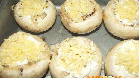 фаршированные грибы с сыром в духовке