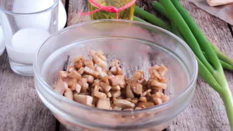 фаршированные шампиньоны с ветчиной