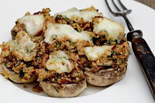 Фаршированные цесаркой шампиньоны