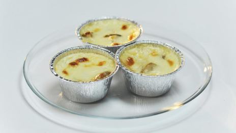 грибы под сырным кастардом