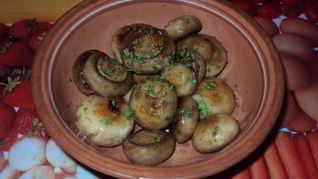 Грибы с чесноком